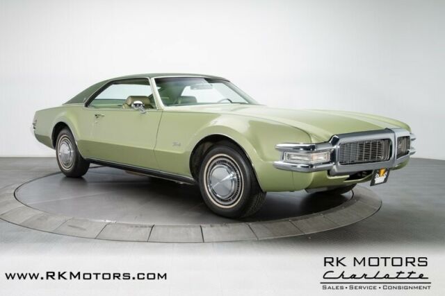 Oldsmobile Toronado 1969 image number 9