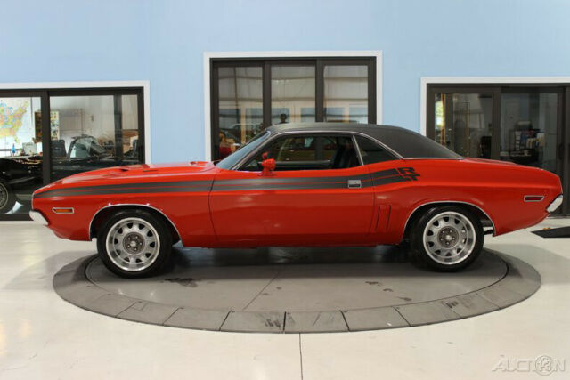 Dodge Challenger 1971 image number 1