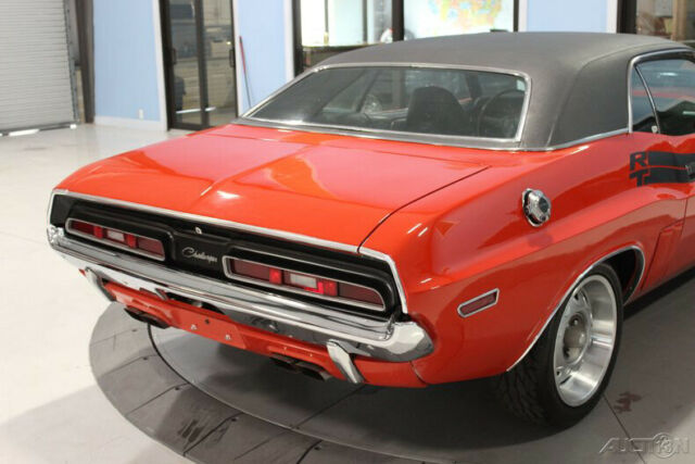 Dodge Challenger 1971 image number 19