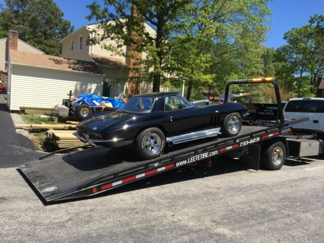 Chevrolet Corvette 1965 image number 25