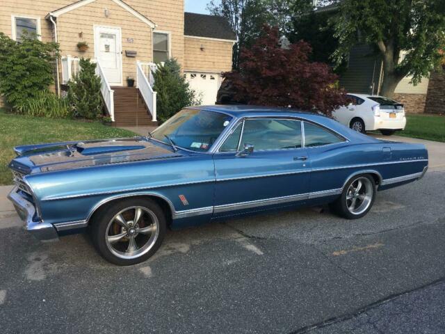 Ford Galaxie 1967 image number 0