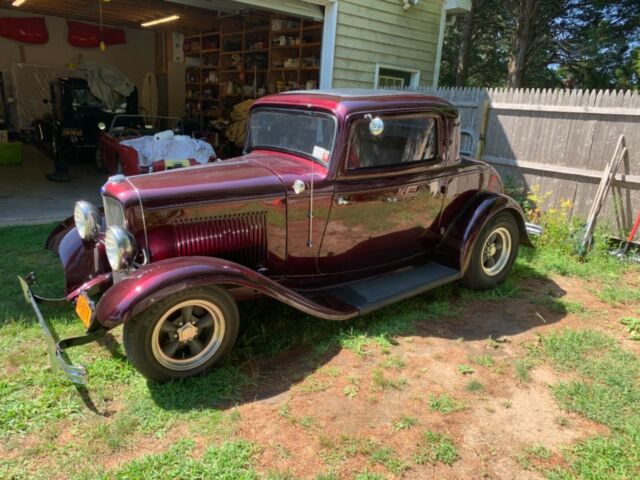 Ford Tudor Sedan 1932 image number 22