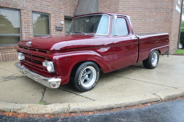 Ford F-100 1963 image number 0