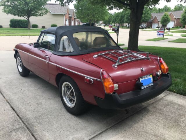 MG MGB 1979 image number 10