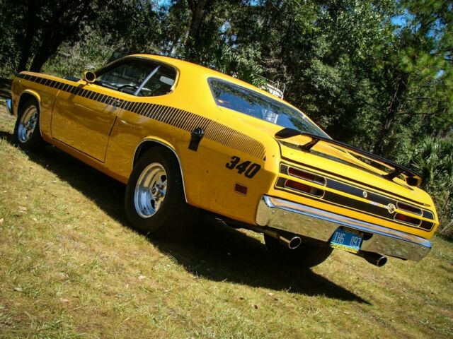 Plymouth Duster 1971 image number 29