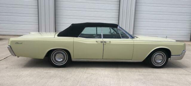 Lincoln Continental 1966 image number 15