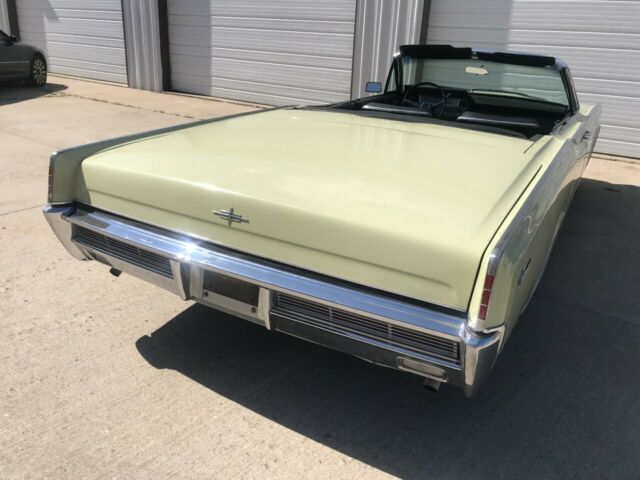 Lincoln Continental 1966 image number 23