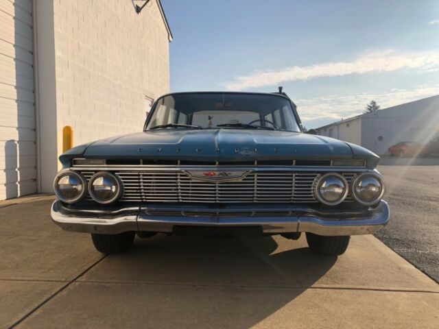 Chevrolet Bel Air/150/210 1961 image number 32