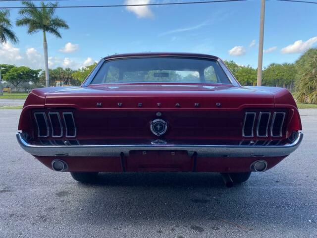 Ford Mustang 1967 image number 31