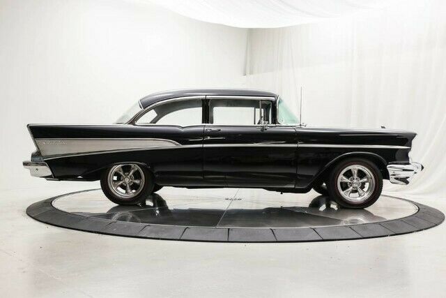 Chevrolet Bel Air/150/210 1957 image number 29