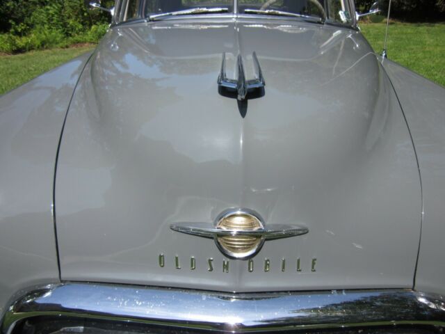 Oldsmobile Eighty-Eight 1949 image number 32