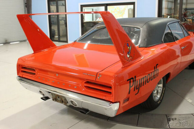 Plymouth Road Runner 1970 image number 20