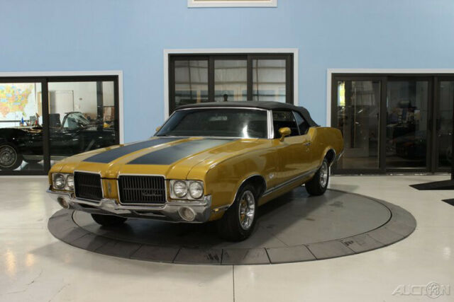 Oldsmobile Cutlass 1971 image number 0