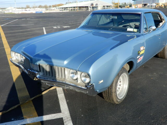 Oldsmobile Cutlass 1969 image number 1