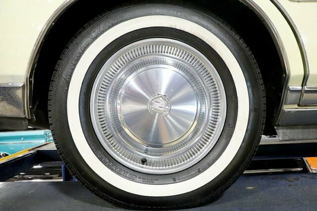 Cadillac Seville 1976 image number 15