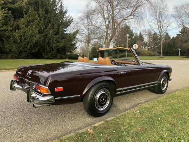 Mercedes-Benz SL-Class 1971 image number 4