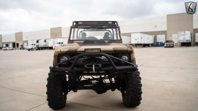 Ford Bronco 1976 image number 2