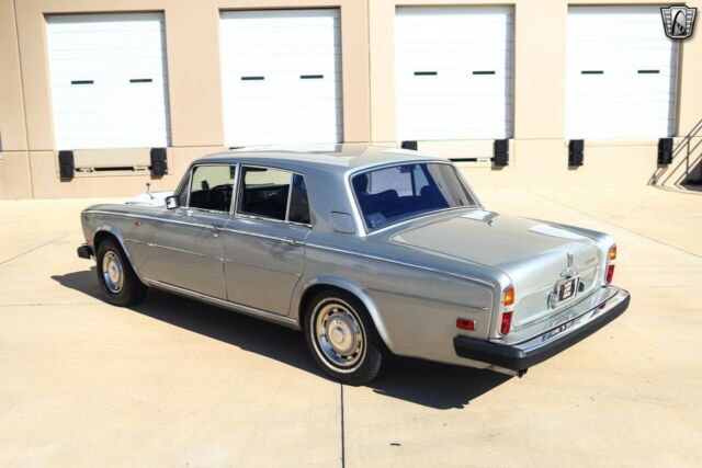 Rolls-Royce Silver Shadow 1978 image number 11