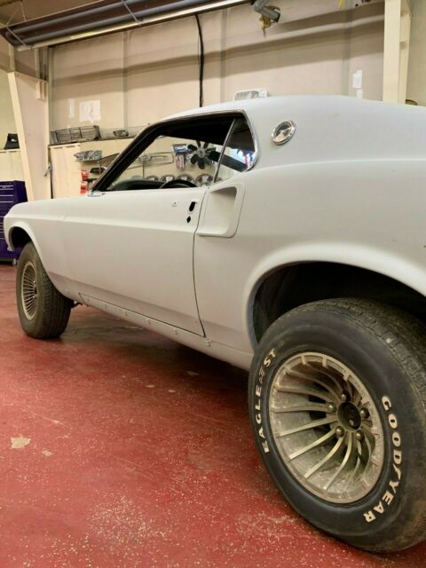 Ford Mustang 1969 image number 22