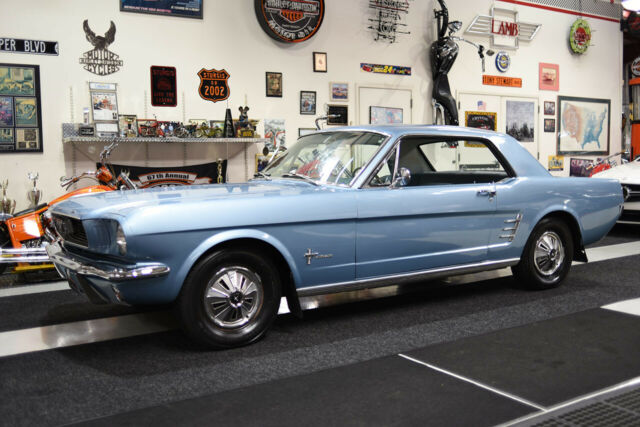 Ford Mustang 1966 image number 0