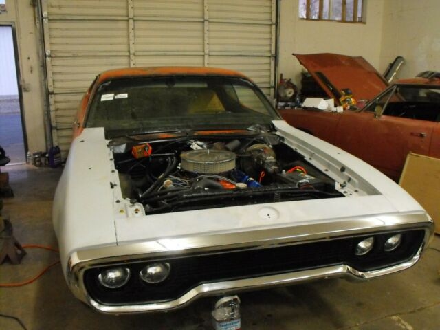 Plymouth Road Runner 1972 image number 2