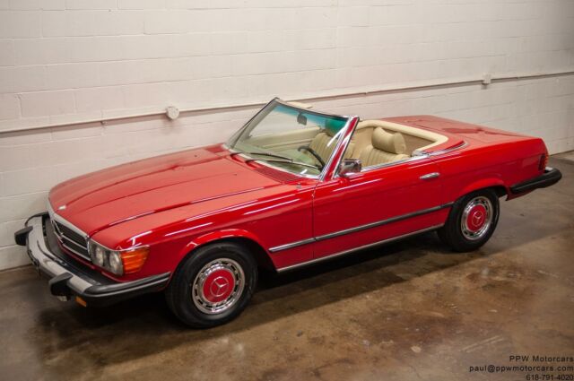 Mercedes-Benz SL-Class 1974 image number 16