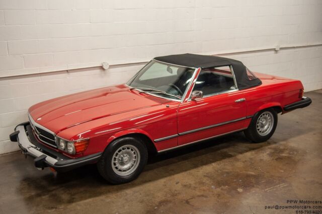 Mercedes-Benz SL-Class 1974 image number 22