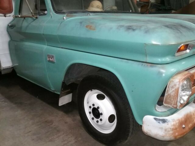 Chevrolet C/K Pickup 3500 1966 image number 29