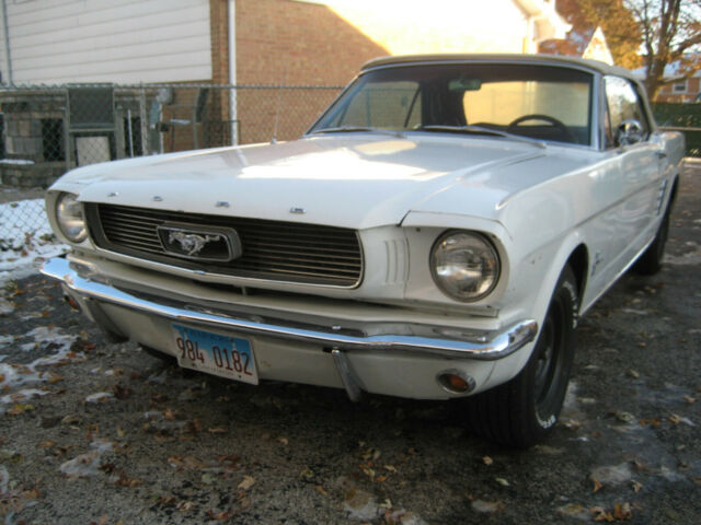 Ford Mustang 1966 image number 12