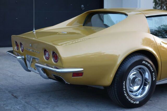 Chevrolet Corvette 1971 image number 4