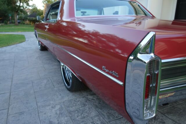 Cadillac DeVille 1965 image number 7