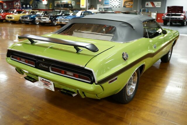 Dodge Challenger 1971 image number 10