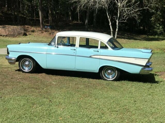 Chevrolet Bel Air/150/210 1957 image number 10