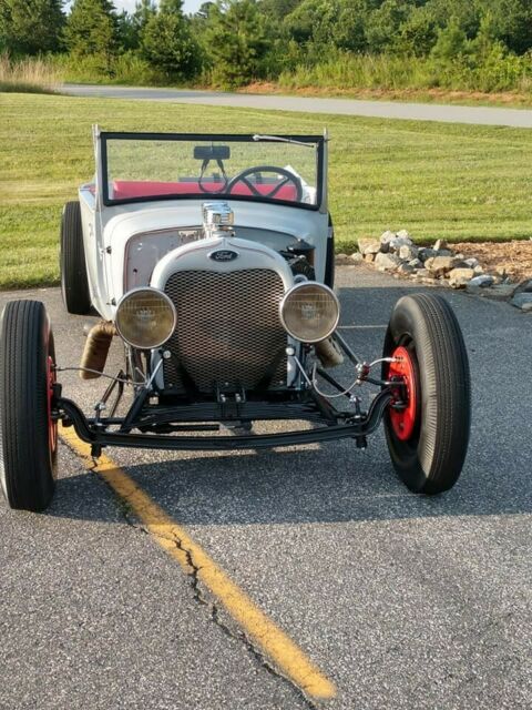 Ford Model T 1927 image number 13