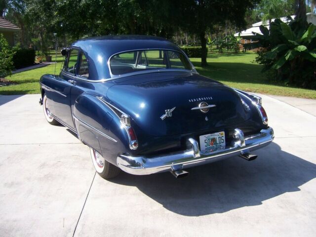 Oldsmobile Eighty-Eight 1950 image number 12