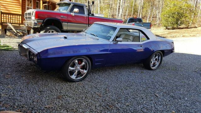 Pontiac Firebird 1969 image number 0