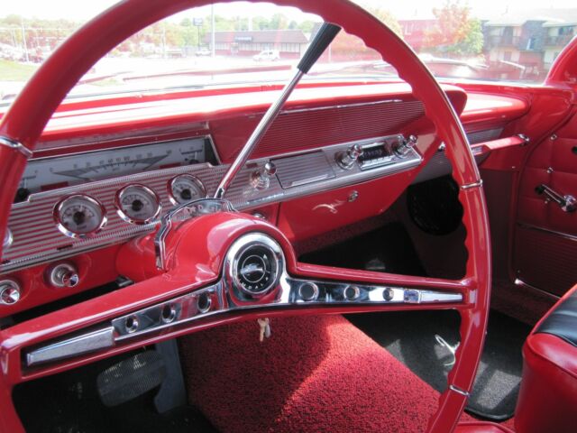 Chevrolet Impala 1962 image number 21