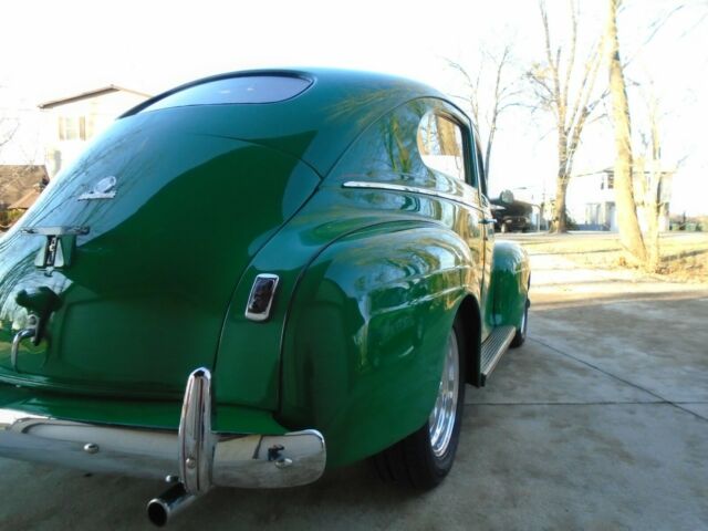 Plymouth Deluxe 1940 image number 21