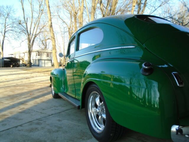 Plymouth Deluxe 1940 image number 42