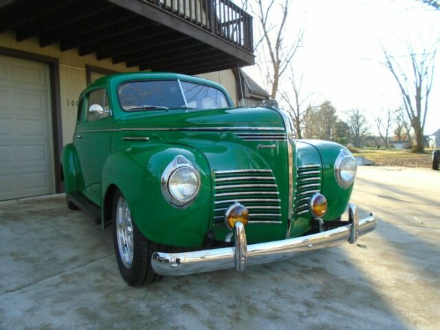 Plymouth Deluxe 1940 image number 6