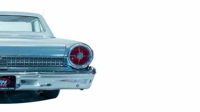 Ford Galaxie 1963 image number 11