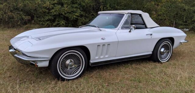 Chevrolet Corvette 1966 image number 1