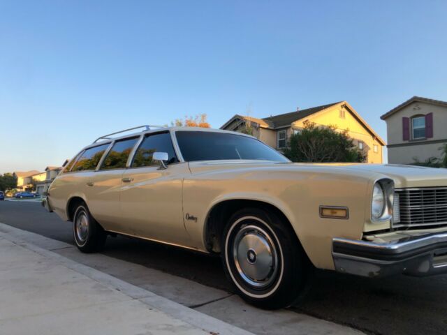 Buick Century 1975 image number 1