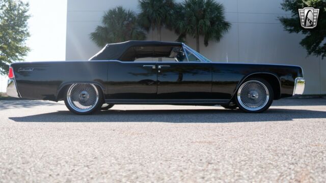 Lincoln Continental 1963 image number 14