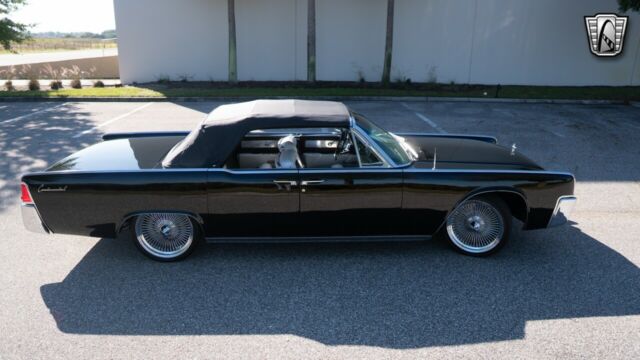 Lincoln Continental 1963 image number 16