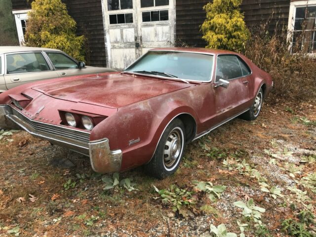 Oldsmobile Toronado 1967 image number 25