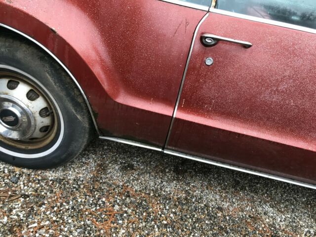 Oldsmobile Toronado 1967 image number 32