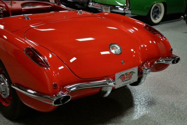 Chevrolet Corvette 1960 image number 19