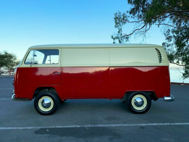 Volkswagen Bus/Vanagon 1968 image number 10