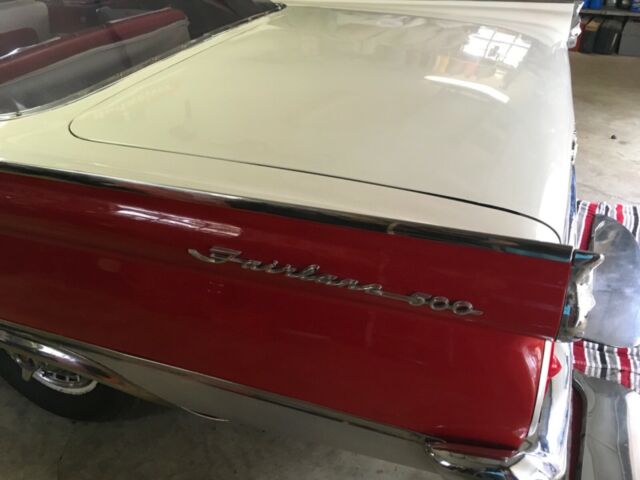 Ford Galaxie 1959 image number 26